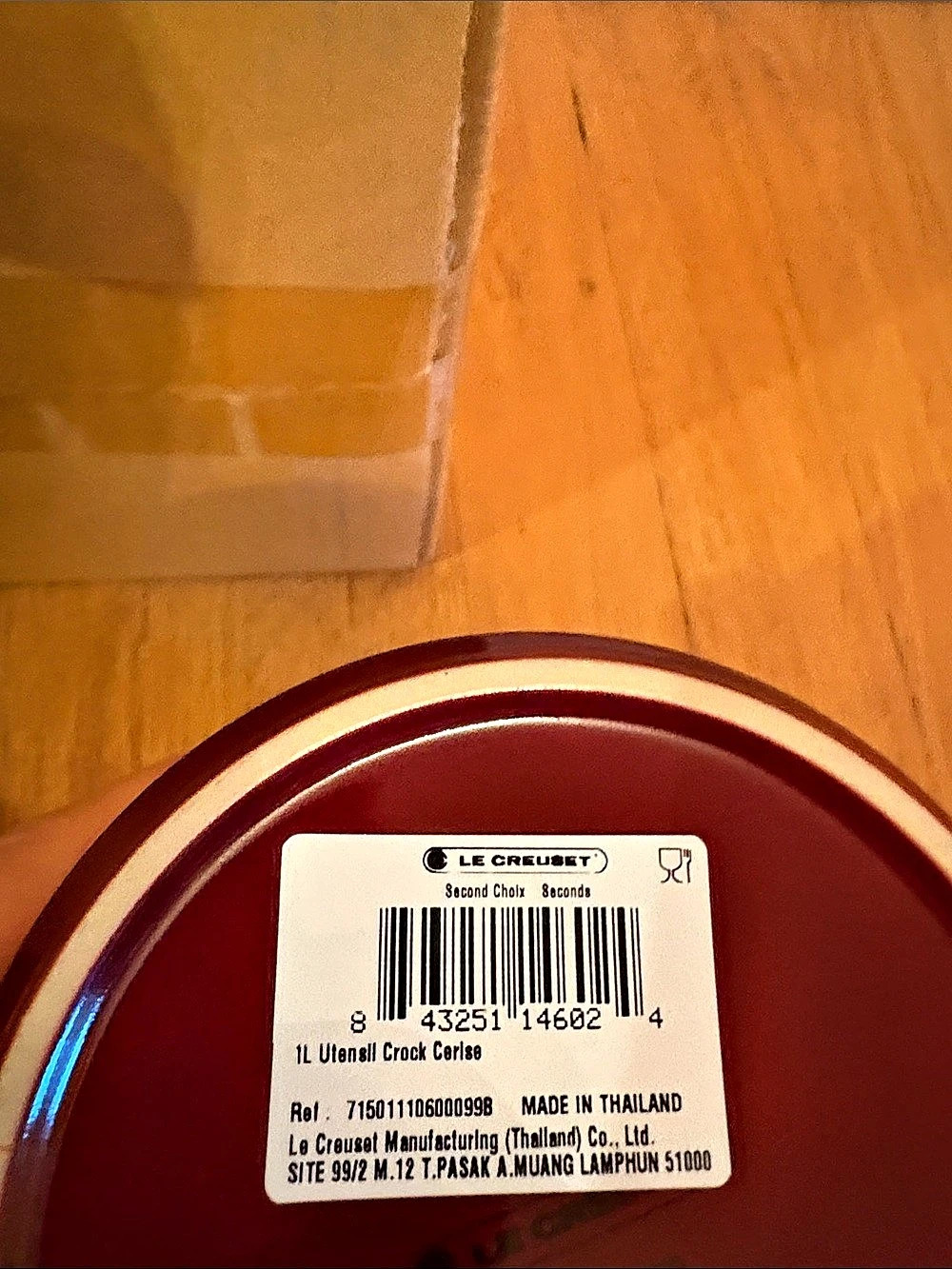 Le Creuset Stoneware Utensil Crock with Spoon Rest - Picture 9 of 10